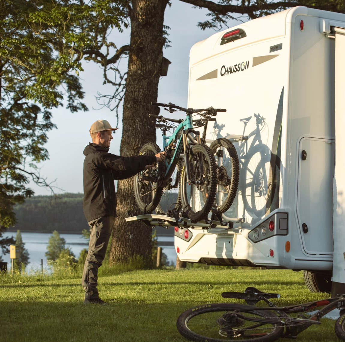 Thule Elite G2 Standard motorhome and caravan bike rack