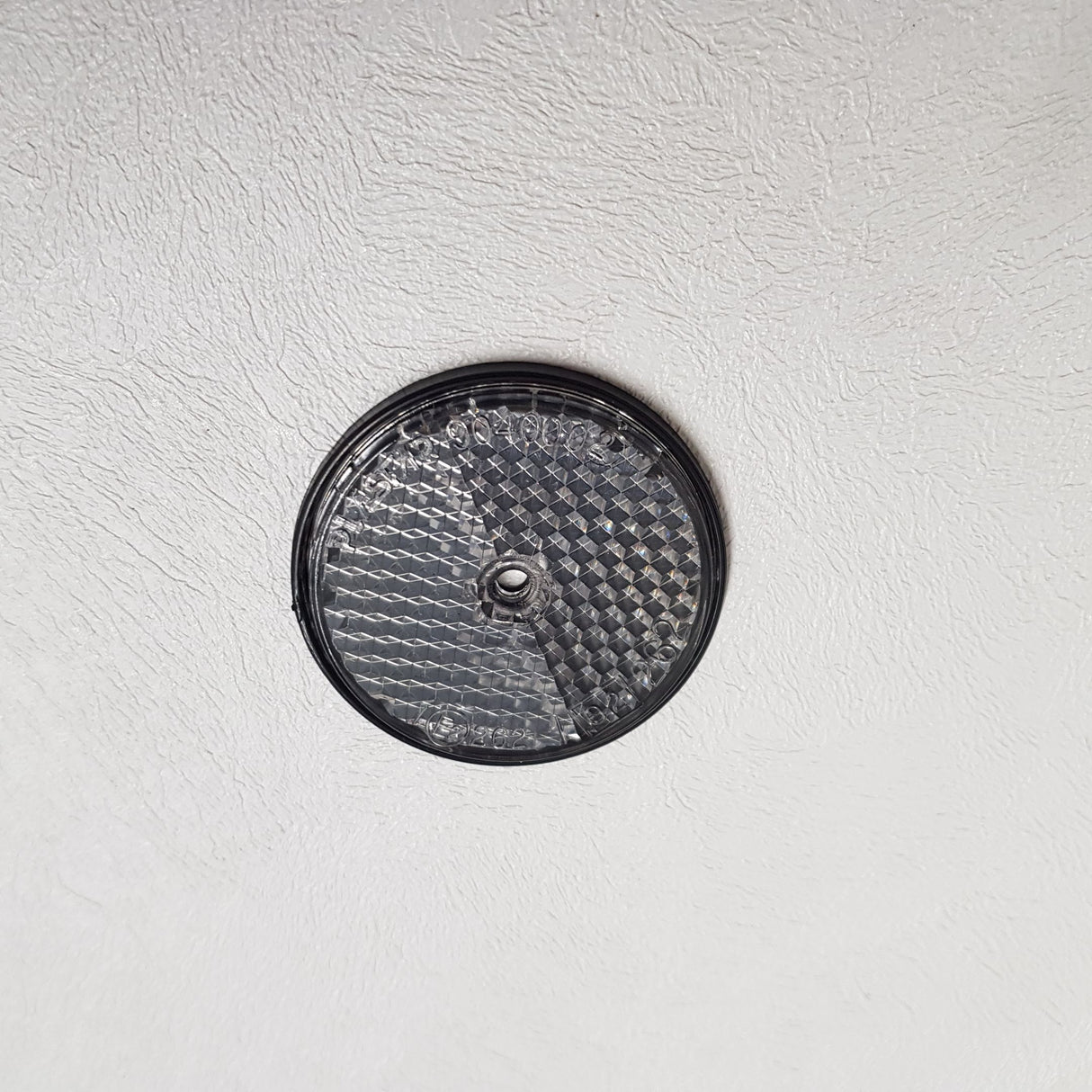 Round White Reflectors Screw On