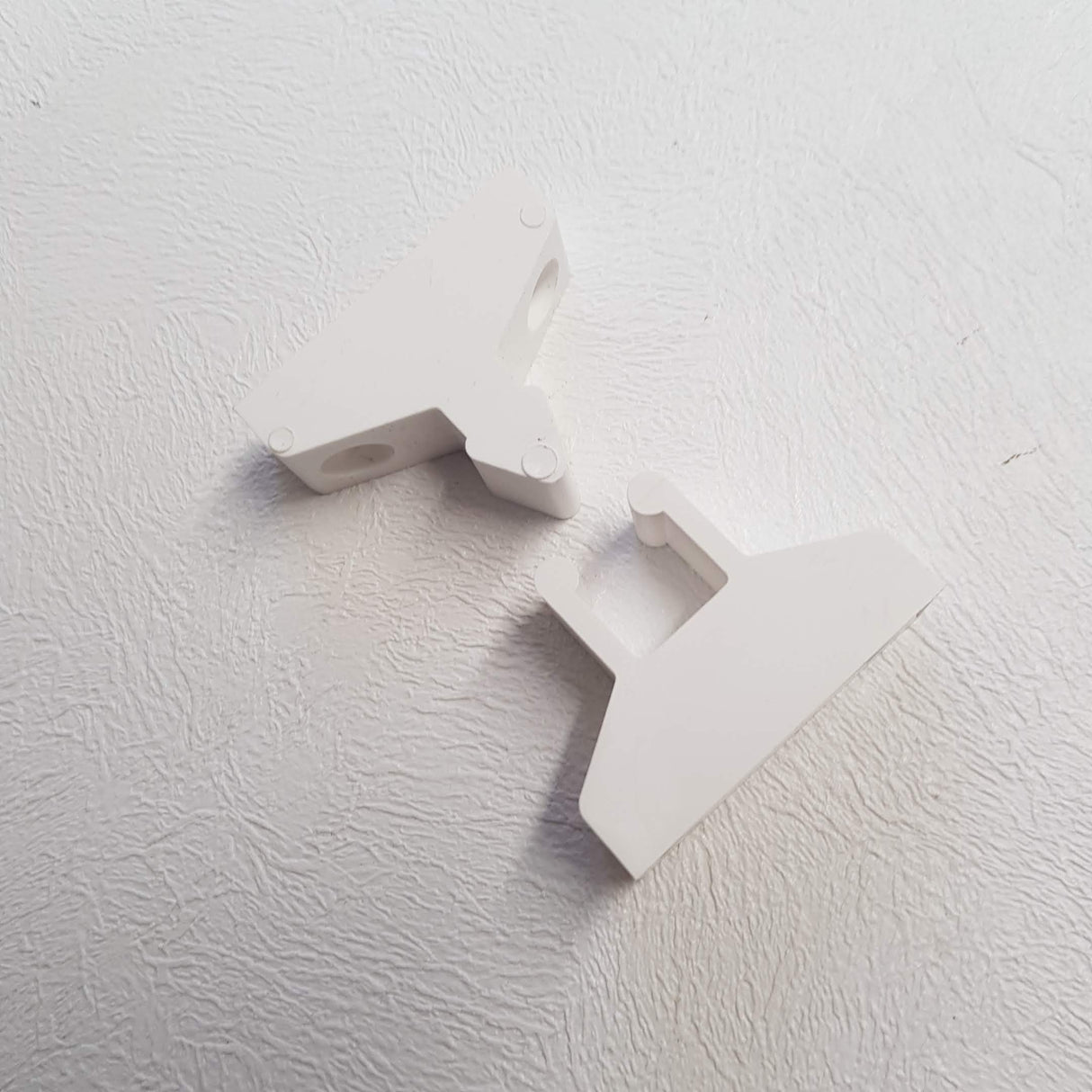 Nylon Spring Door Catch