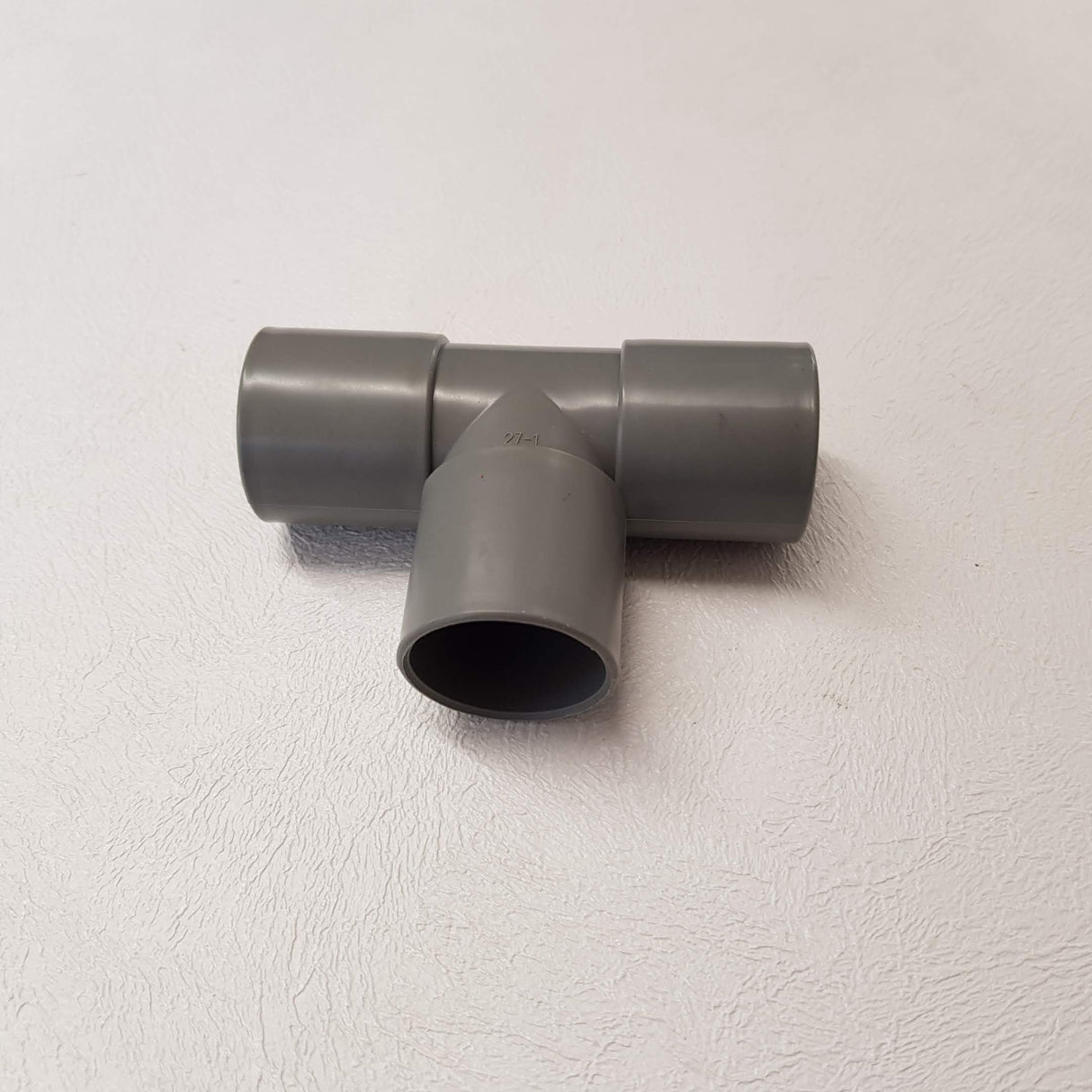 28mm Rigid Waste Pipe Tee Connector